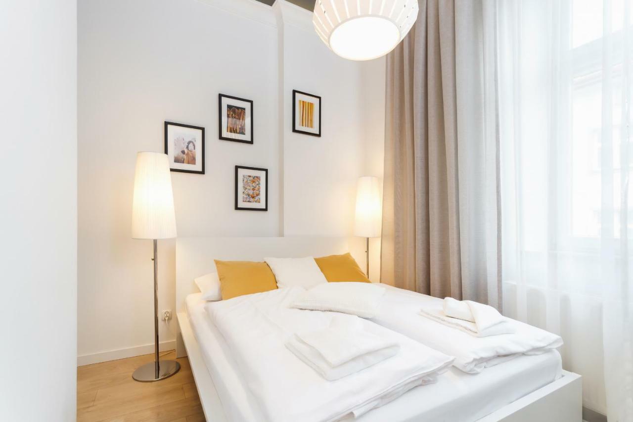 Apartment Krakow Arianska By Renters Prestige المظهر الخارجي الصورة