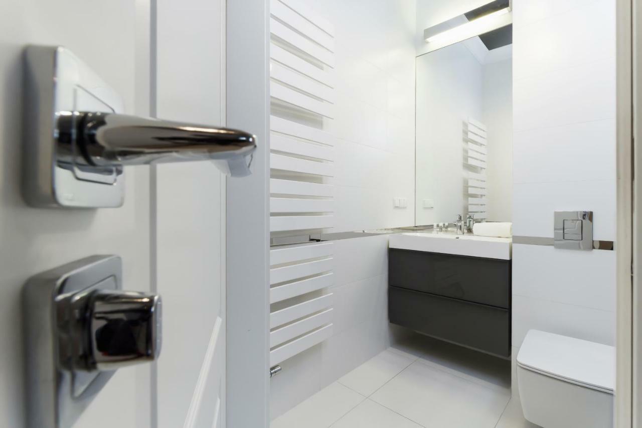 Apartment Krakow Arianska By Renters Prestige المظهر الخارجي الصورة